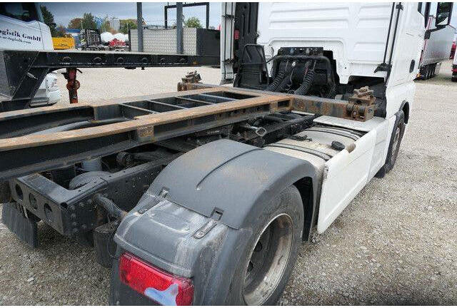 MAN 18.460 TGX XXL 4x2, Spoiler, Intarder, 2x Tank - Dragbil: bild 4 MAN 18.460 TGX XXL 4x2, Spoiler, Intarder, 2x Tank - Dragbil: bild 4