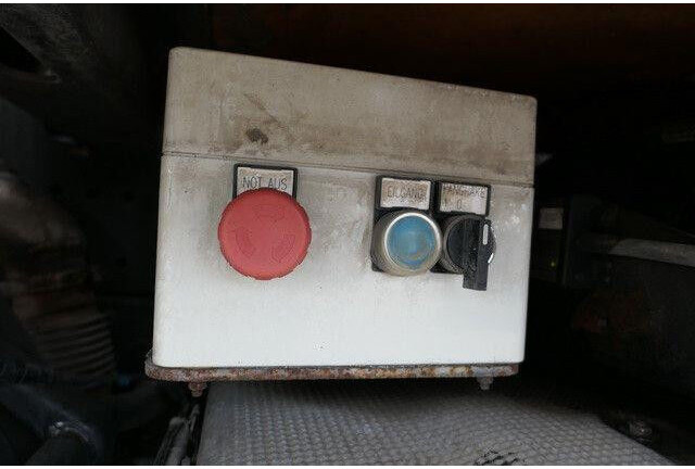 Iveco 160 E EuroCargo 4x2, VDL P-10, teleskop., Funk - Lastbil med kabelsystem: bild 3 Iveco 160 E EuroCargo 4x2, VDL P-10, teleskop., Funk - Lastbil med kabelsystem: bild 3