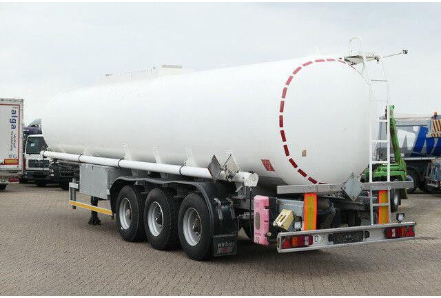 Kässbohrer STH 34/10-24/Tank 34.000 ltr./Unterbefüll./Pumpe - Tanktrailer: bild 3 Kässbohrer STH 34/10-24/Tank 34.000 ltr./Unterbefüll./Pumpe - Tanktrailer: bild 3