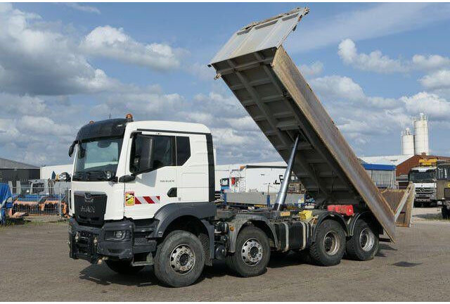 MAN 41.470 TGS 8x4, Bordmatik, Anbauplatte, Kombitür - Tippbil lastbil: bild 2 MAN 41.470 TGS 8x4, Bordmatik, Anbauplatte, Kombitür - Tippbil lastbil: bild 2