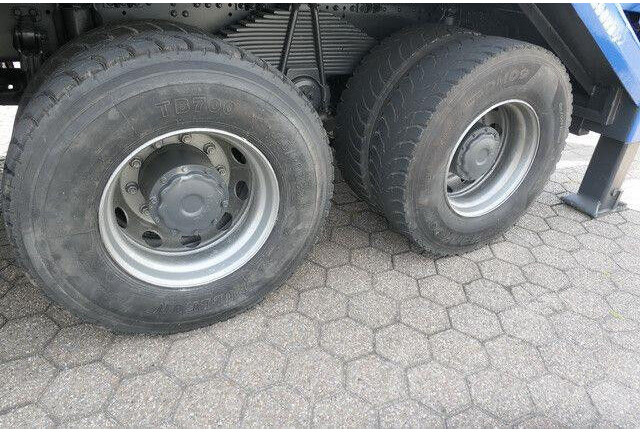 MAN 41.480 TGS BB-WW 8x4, gr. Federpaket, 38tkm, AC - Chassi lastbil: bild 5 MAN 41.480 TGS BB-WW 8x4, gr. Federpaket, 38tkm, AC - Chassi lastbil: bild 5