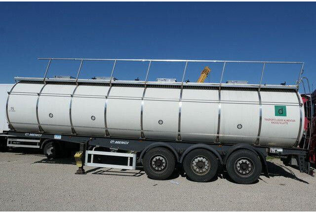 Menci SA 105, Isoliert, Tank aus 2016, 32m³, 4 Kammern - Tanktrailer: bild 3 Menci SA 105, Isoliert, Tank aus 2016, 32m³, 4 Kammern - Tanktrailer: bild 3