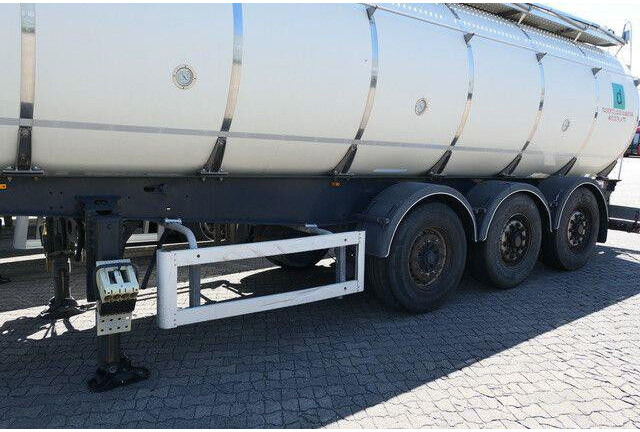 Menci SA 105, Lebensmittel, 32m³, Luft-Lift - Tanktrailer: bild 5 Menci SA 105, Lebensmittel, 32m³, Luft-Lift - Tanktrailer: bild 5