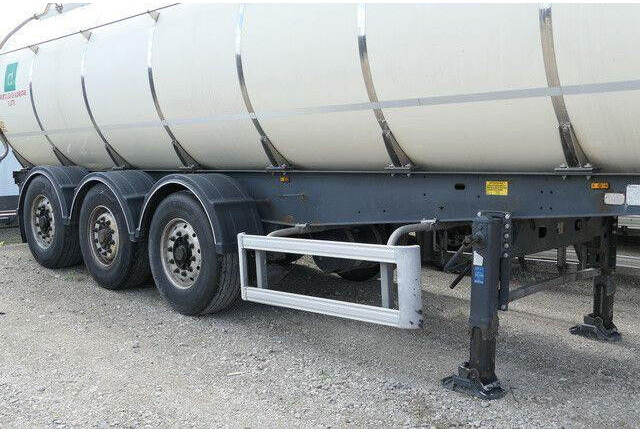 Menci SA 105, isoliert, 32m³, 4 Kammern, Alu-Felgen - Tanktrailer: bild 2 Menci SA 105, isoliert, 32m³, 4 Kammern, Alu-Felgen - Tanktrailer: bild 2