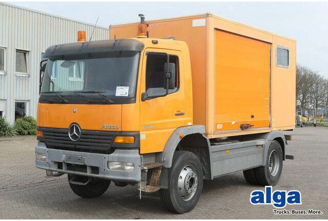 Mercedes-Benz 1518 A Atego 4X4, Klima, AHK, Allrad, Rolltor - Lastbil med skåp: bild 1 Mercedes-Benz 1518 A Atego 4X4, Klima, AHK, Allrad, Rolltor - Lastbil med skåp: bild 1