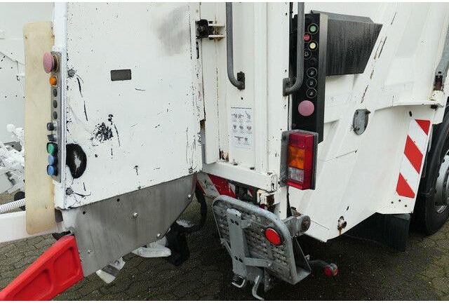 Mercedes-Benz 2532 L Actros 6x2, Faun, Variopress, Zöller, AC - Sopbil: bild 5 Mercedes-Benz 2532 L Actros 6x2, Faun, Variopress, Zöller, AC - Sopbil: bild 5