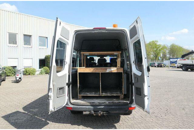 Mercedes-Benz 316 Sprinter/9 Sitze/AHK/Klima - Skåpbil: bild 4 Mercedes-Benz 316 Sprinter/9 Sitze/AHK/Klima - Skåpbil: bild 4