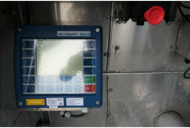 Schrader Z-STA24-42.7/4, Peilstab, 4 Kammern, 43m³ - Tanktrailer: bild 4 Schrader Z-STA24-42.7/4, Peilstab, 4 Kammern, 43m³ - Tanktrailer: bild 4