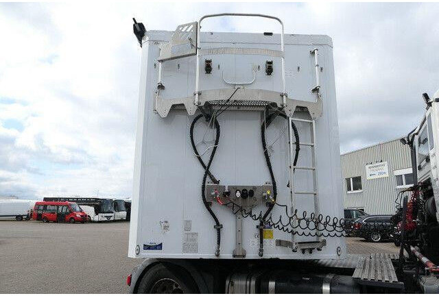 Schwarzmüller J-Serie, 10mm Boden, Luft-Lift, SAF, 92m³ - Skåp semitrailer: bild 3 Schwarzmüller J-Serie, 10mm Boden, Luft-Lift, SAF, 92m³ - Skåp semitrailer: bild 3