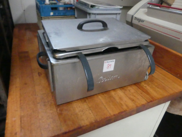 Friteuse à boule de Berlin Pelion, Allongeuse à pistolet marque et modèle illisible - Bageriutrustning: bild 1 Friteuse à boule de Berlin Pelion, Allongeuse à pistolet marque et modèle illisible - Bageriutrustning: bild 1