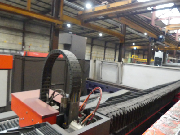 Machine de découpe laser CO² avec refroidisseur et aspiration de fumée Bystronic Bylaser 4400 - Metallbearbetningsmaskin: bild 5 Machine de découpe laser CO² avec refroidisseur et aspiration de fumée Bystronic Bylaser 4400 - Metallbearbetningsmaskin: bild 5