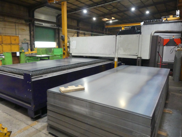 Machine de découpe laser CO² avec refroidisseur et aspiration de fumée Bystronic Bylaser 4400 - Metallbearbetningsmaskin: bild 3 Machine de découpe laser CO² avec refroidisseur et aspiration de fumée Bystronic Bylaser 4400 - Metallbearbetningsmaskin: bild 3