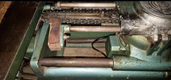 Mortaiseuse RAPID – en parfait état de fonctionnement - Träbearbetningsmaskin: bild 5 Mortaiseuse RAPID – en parfait état de fonctionnement - Träbearbetningsmaskin: bild 5