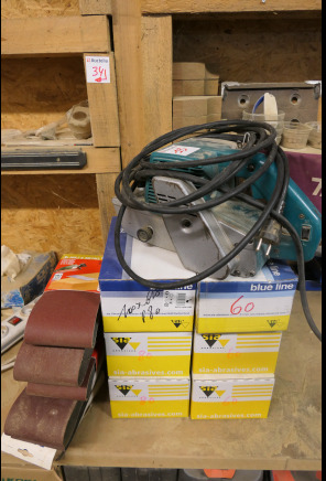 Ponceuse à bande Makita 9402 - Träbearbetningsmaskin: bild 1 Ponceuse à bande Makita 9402 - Träbearbetningsmaskin: bild 1