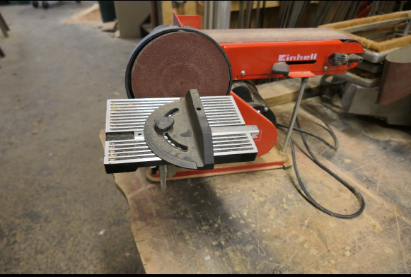 Ponceuse à bande + lapidaire Einhell TC-US 400 - Träbearbetningsmaskin: bild 4 Ponceuse à bande + lapidaire Einhell TC-US 400 - Träbearbetningsmaskin: bild 4