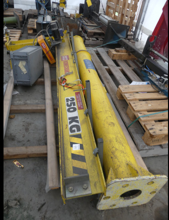 Potence de levage sur colonne Konecranes XN5 - Portalkran: bild 1 Potence de levage sur colonne Konecranes XN5 - Portalkran: bild 1