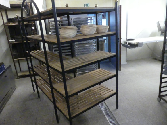 Présentoir à pain en L - Bageriutrustning: bild 3 Présentoir à pain en L - Bageriutrustning: bild 3