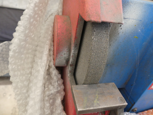 Touret à meuler double tête Aceti Machinne 108 - Metallbearbetningsmaskin: bild 4 Touret à meuler double tête Aceti Machinne 108 - Metallbearbetningsmaskin: bild 4