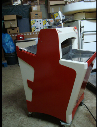 Trancheuse à pain Heristal - Bageriutrustning: bild 3 Trancheuse à pain Heristal - Bageriutrustning: bild 3