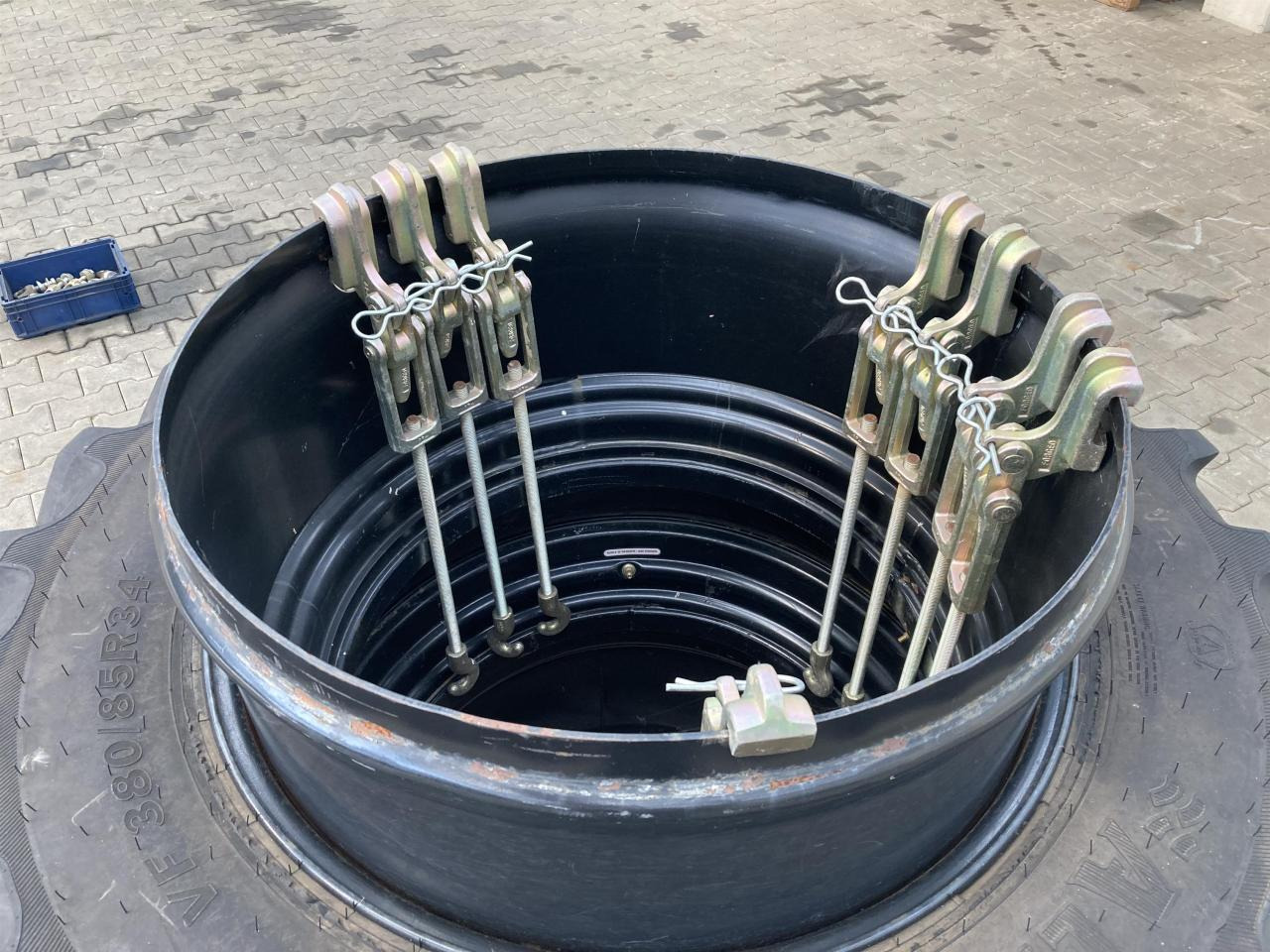 Alliance 380/85R34 - Däck för Lantbruksmaskiner: bild 3 Alliance 380/85R34 - Däck för Lantbruksmaskiner: bild 3