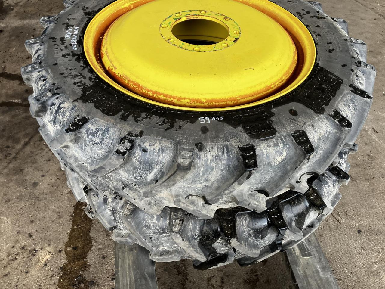 BKT 270/95R32 - Däck för Lantbruksmaskiner: bild 4 BKT 270/95R32 - Däck för Lantbruksmaskiner: bild 4