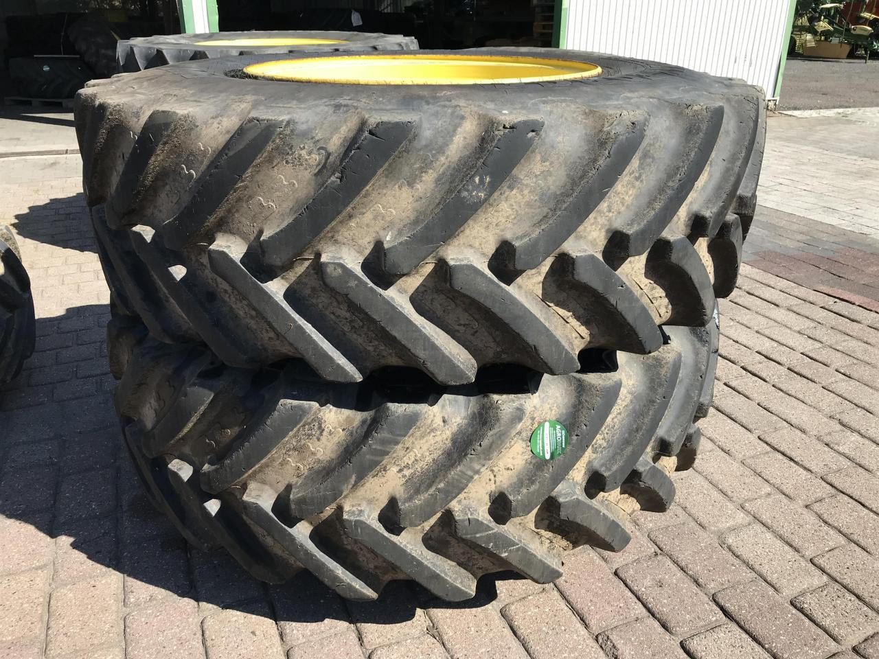 BKT 650/85R42 - Däck för Lantbruksmaskiner: bild 1 BKT 650/85R42 - Däck för Lantbruksmaskiner: bild 1