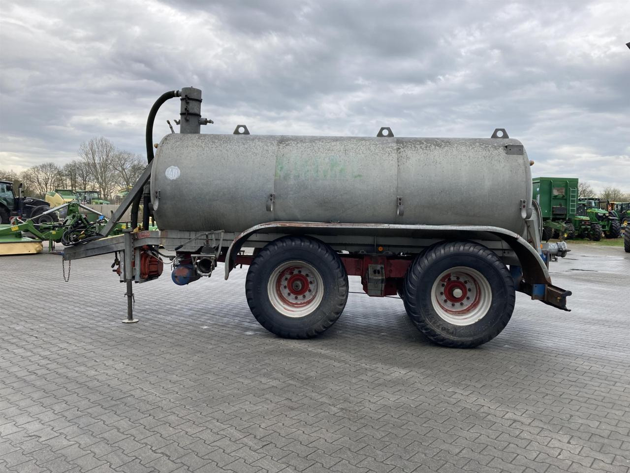 Briri VTTW 100 - Gödselspridare: bild 2 Briri VTTW 100 - Gödselspridare: bild 2