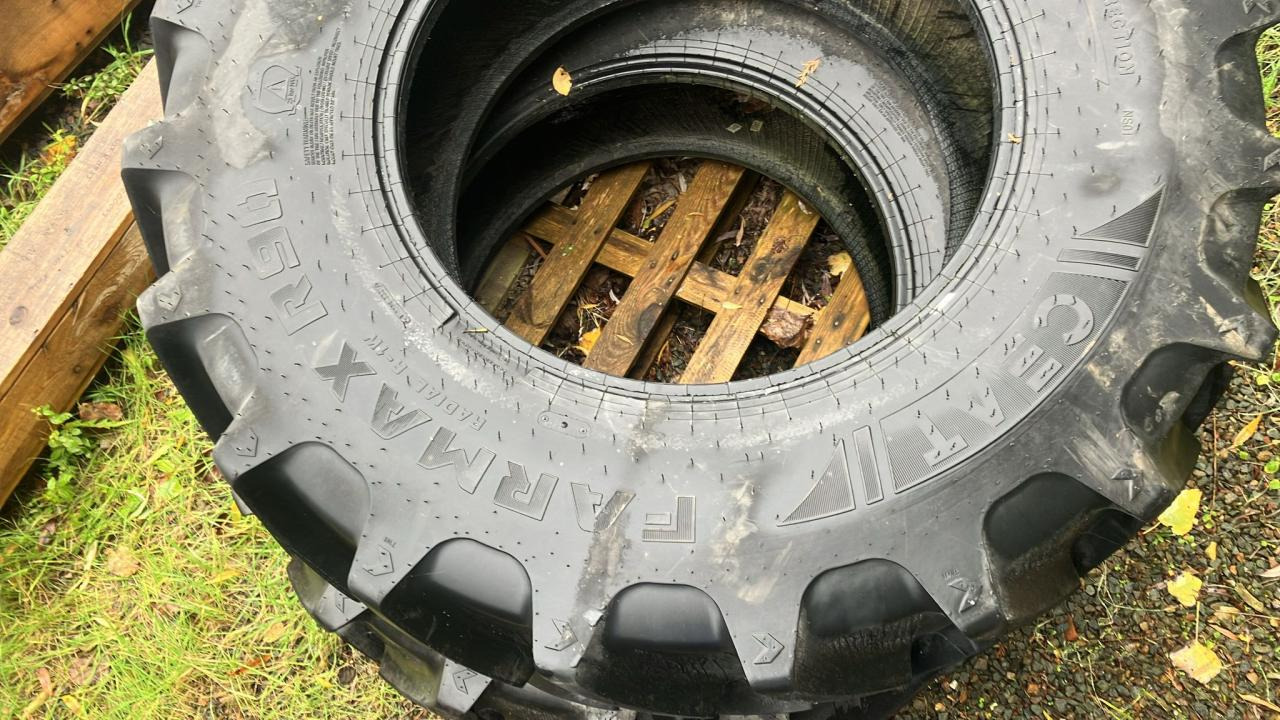 CEAT 420/90R30 - Däck för Lantbruksmaskiner: bild 4 CEAT 420/90R30 - Däck för Lantbruksmaskiner: bild 4
