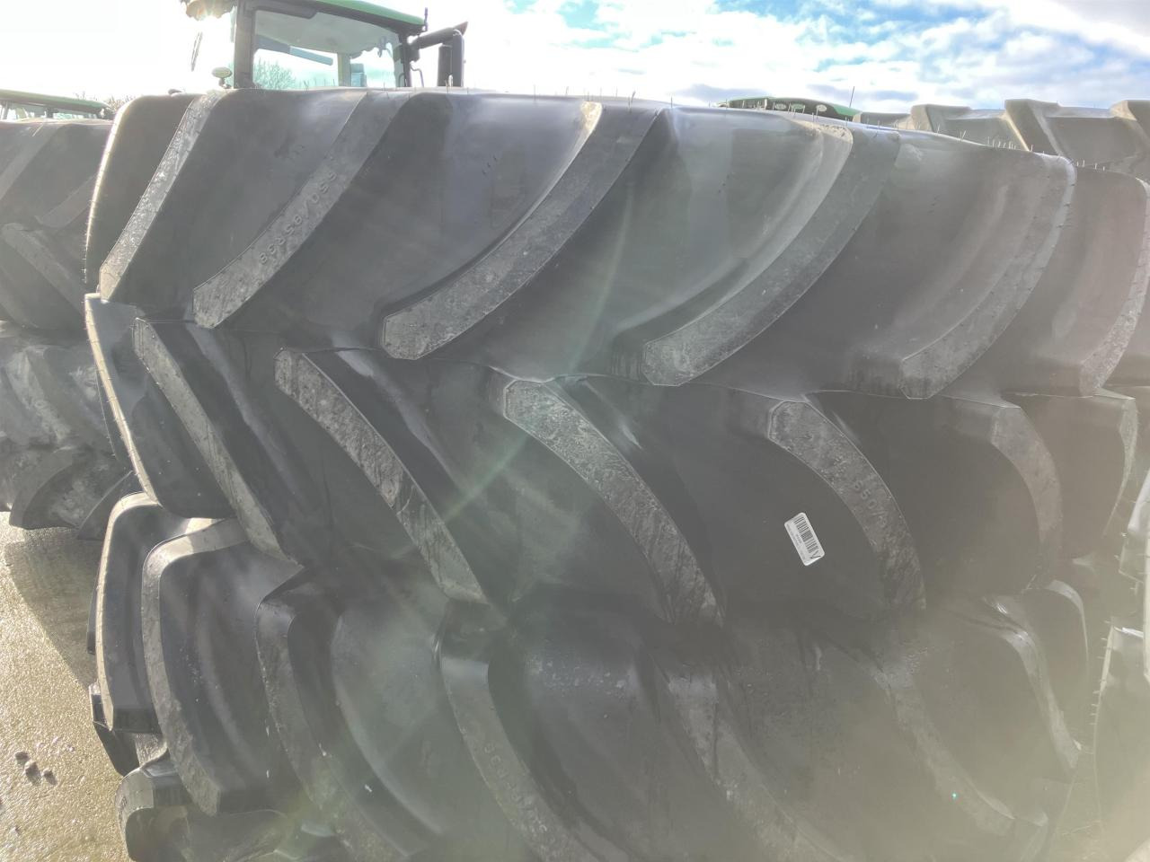 Firestone 650/85R38 - Däck för Lantbruksmaskiner: bild 1 Firestone 650/85R38 - Däck för Lantbruksmaskiner: bild 1