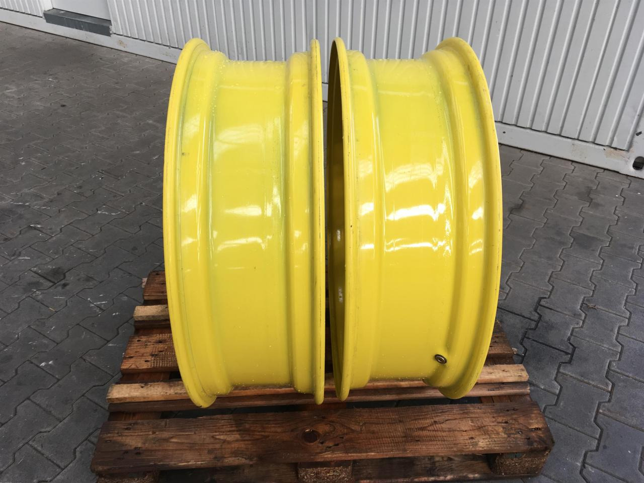 John Deere 10x34 - Däck för Lantbruksmaskiner: bild 2 John Deere 10x34 - Däck för Lantbruksmaskiner: bild 2