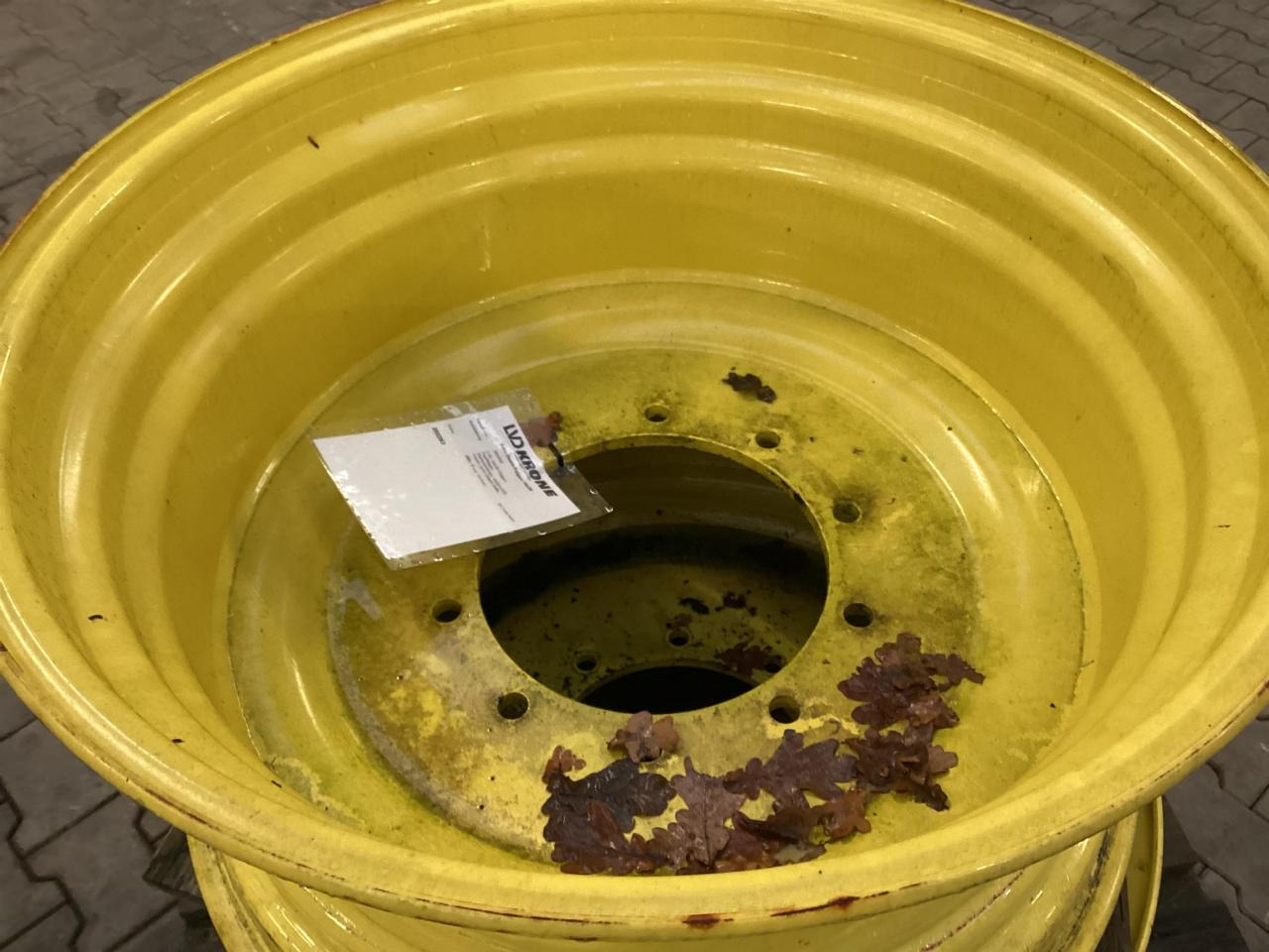 John Deere 16x30 - Däck för Lantbruksmaskiner: bild 2 John Deere 16x30 - Däck för Lantbruksmaskiner: bild 2