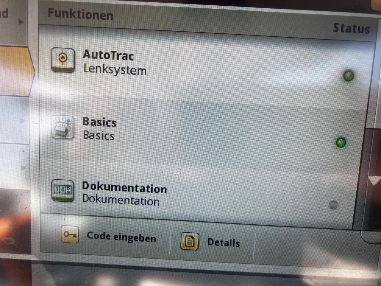 Traktor John Deere 6215R: bild 11 Traktor John Deere 6215R: bild 11