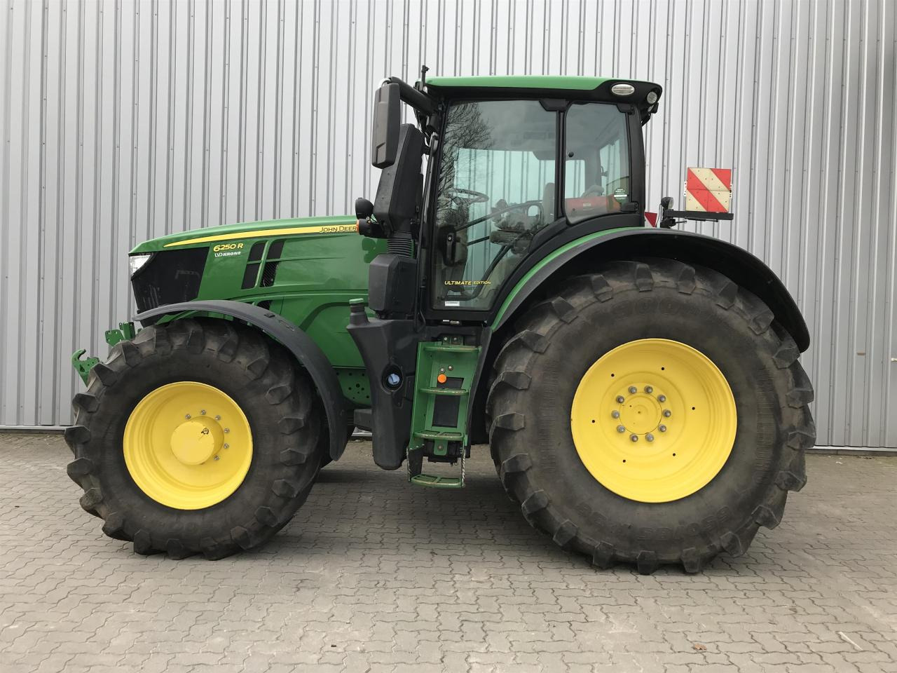 John Deere 6250R - Traktor: bild 1 John Deere 6250R - Traktor: bild 1