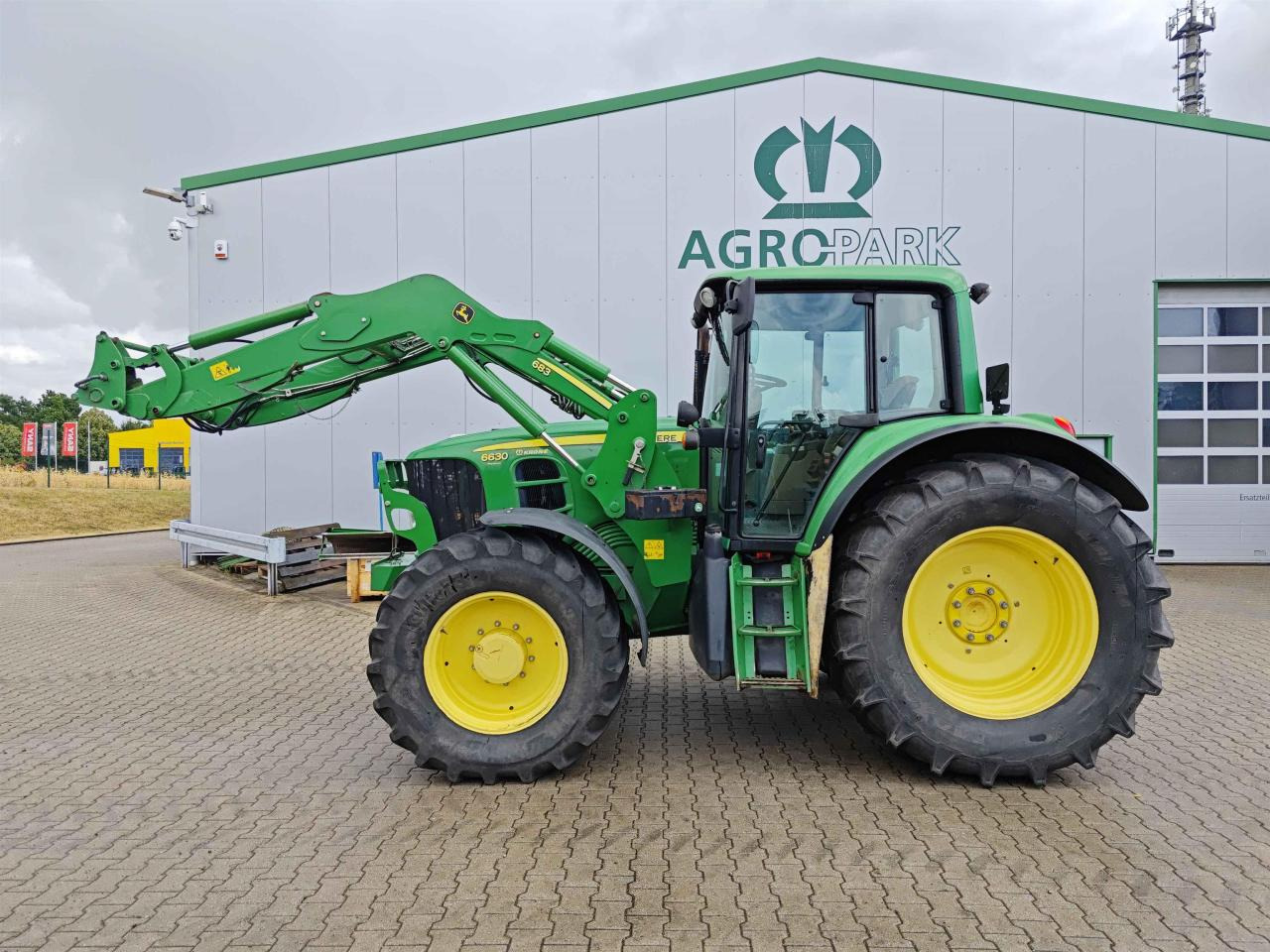John Deere 6630 PREMIUM - Traktor: bild 2 John Deere 6630 PREMIUM - Traktor: bild 2