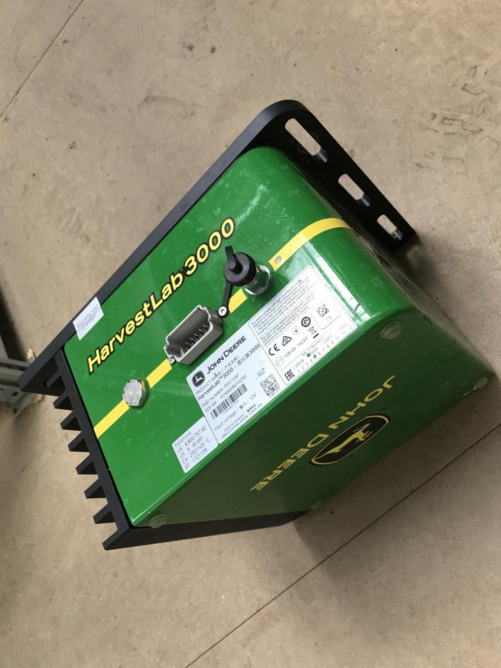 John Deere HarvestLab 3000 - Navigationssystem för Lantbruksmaskiner: bild 1 John Deere HarvestLab 3000 - Navigationssystem för Lantbruksmaskiner: bild 1