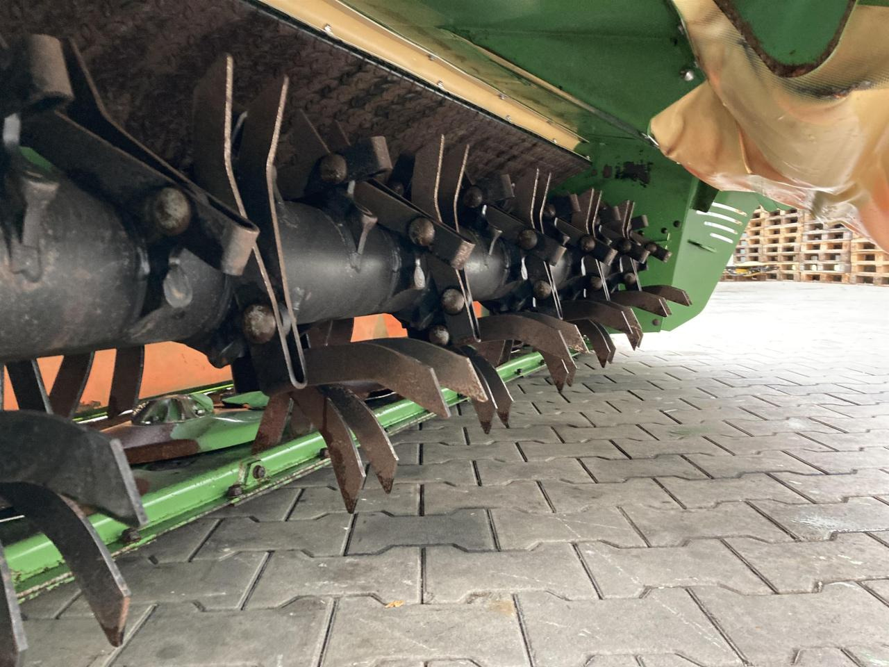 Krone EC F 320 CV - Slåttermaskin: bild 4 Krone EC F 320 CV - Slåttermaskin: bild 4