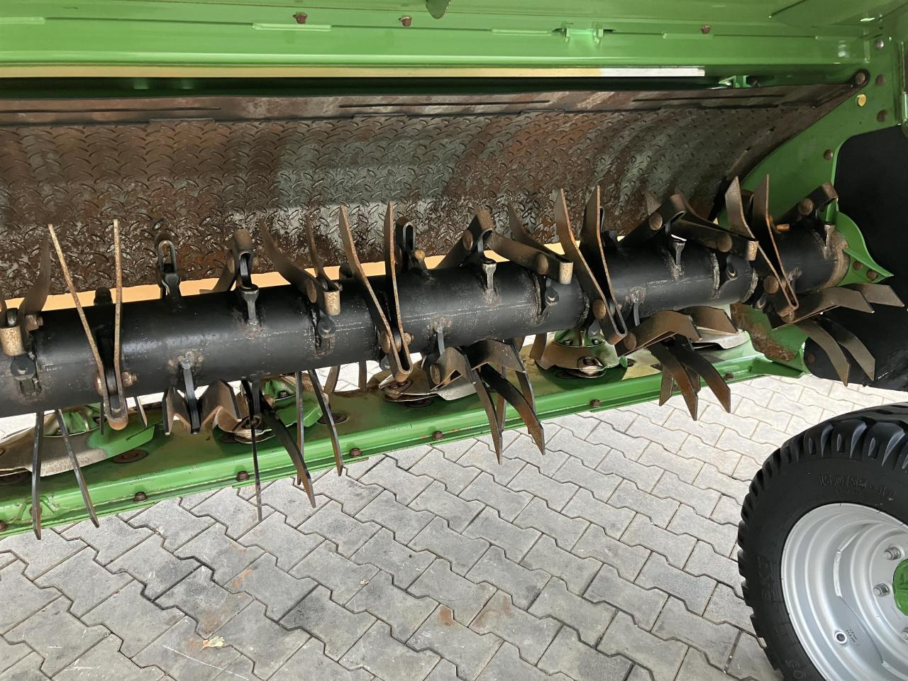 Krone EC TS 320 CV - Slåttermaskin: bild 4 Krone EC TS 320 CV - Slåttermaskin: bild 4