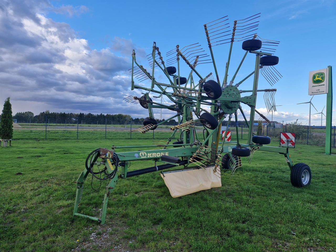 Krone Swadro 900 - Hövändare: bild 1 Krone Swadro 900 - Hövändare: bild 1