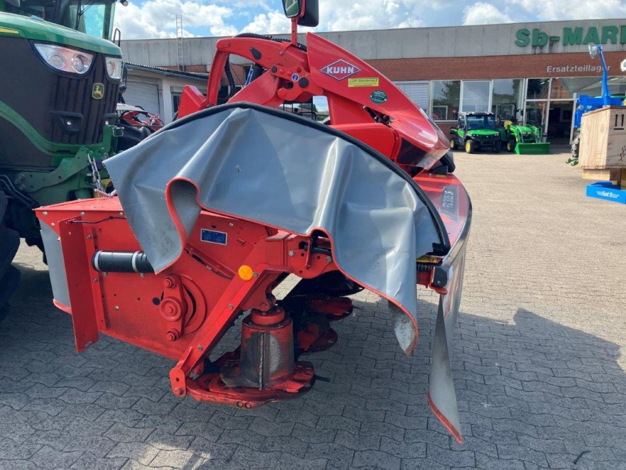 Kuhn FC9330D-RA - Slåttermaskin: bild 2 Kuhn FC9330D-RA - Slåttermaskin: bild 2