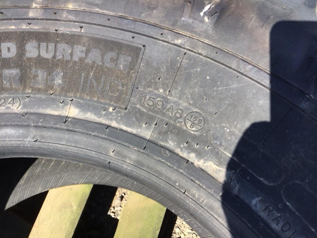 Michelin 460/70R24 - Däck för Lantbruksmaskiner: bild 3 Michelin 460/70R24 - Däck för Lantbruksmaskiner: bild 3