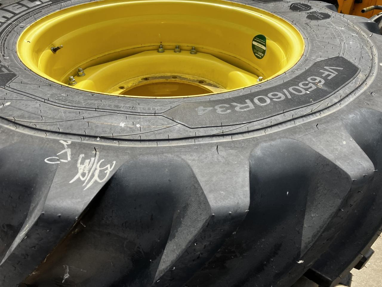 Michelin 650/60R34 VF - Däck för Lantbruksmaskiner: bild 3 Michelin 650/60R34 VF - Däck för Lantbruksmaskiner: bild 3