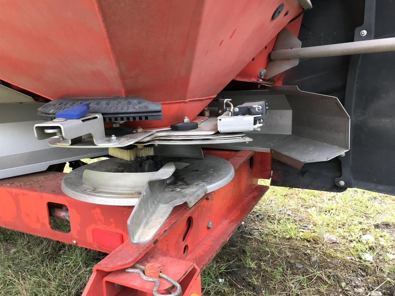 Rauch Axis-H50.1 EMC+W - Mineralgödselspridare: bild 2 Rauch Axis-H50.1 EMC+W - Mineralgödselspridare: bild 2