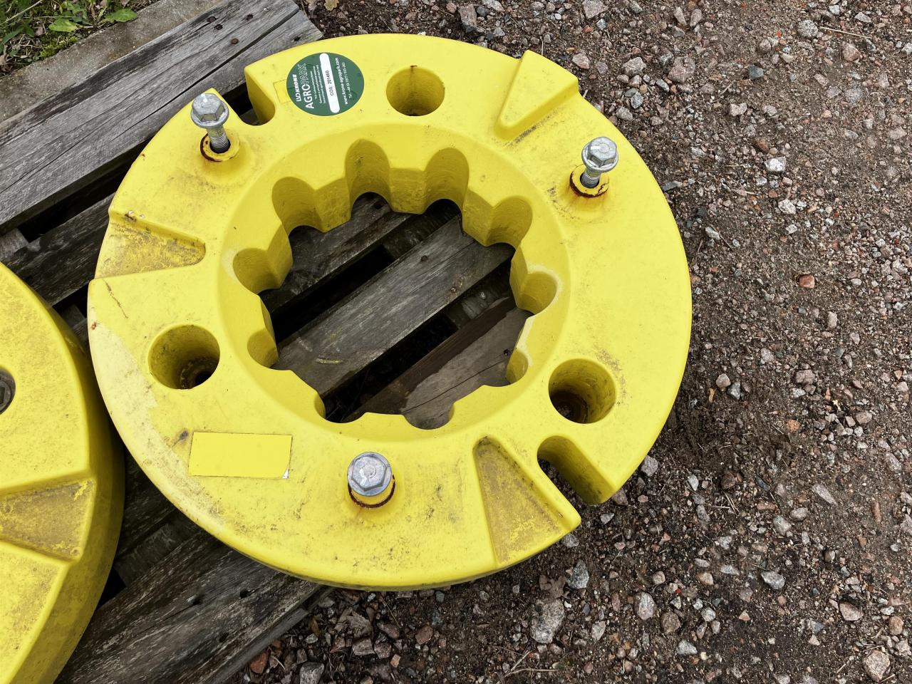 John Deere 2x 250kg - Reservdelar för Lantbruksmaskiner: bild 3 John Deere 2x 250kg - Reservdelar för Lantbruksmaskiner: bild 3