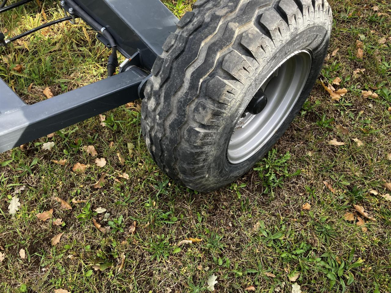 TAM Leguan Quattro 45ft - Skärbord: bild 5 TAM Leguan Quattro 45ft - Skärbord: bild 5