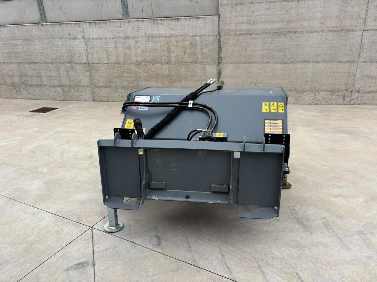 CM Angle sweeper CSA 125 - Sopaggregat för Plogbil: bild 5 CM Angle sweeper CSA 125 - Sopaggregat för Plogbil: bild 5