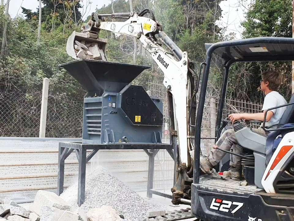 CM Crusher CR 600 Electric jaw crusher - Mobilt krossverk: bild 2 CM Crusher CR 600 Electric jaw crusher - Mobilt krossverk: bild 2