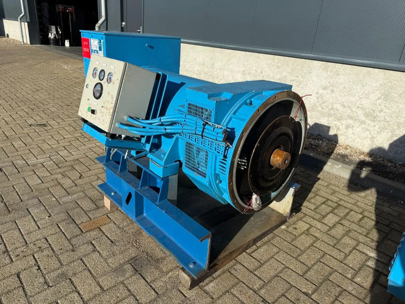 AVK 450 kVA generatordeel Alternator as New ! 194 hours - Elgenerator: bild 3 AVK 450 kVA generatordeel Alternator as New ! 194 hours - Elgenerator: bild 3
