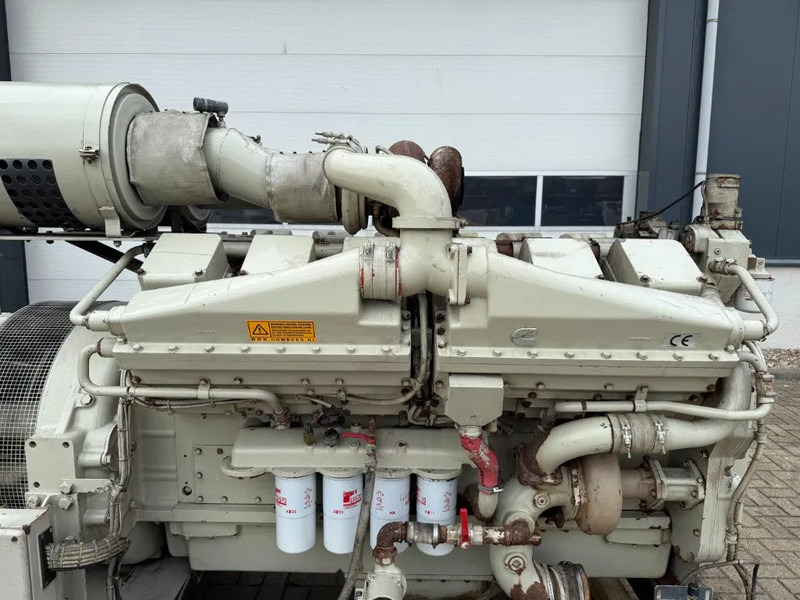 Cummins KTA 38 G5 Leroy Somer 1000 kVA noodstroom generatorset - Elgenerator: bild 2 Cummins KTA 38 G5 Leroy Somer 1000 kVA noodstroom generatorset - Elgenerator: bild 2