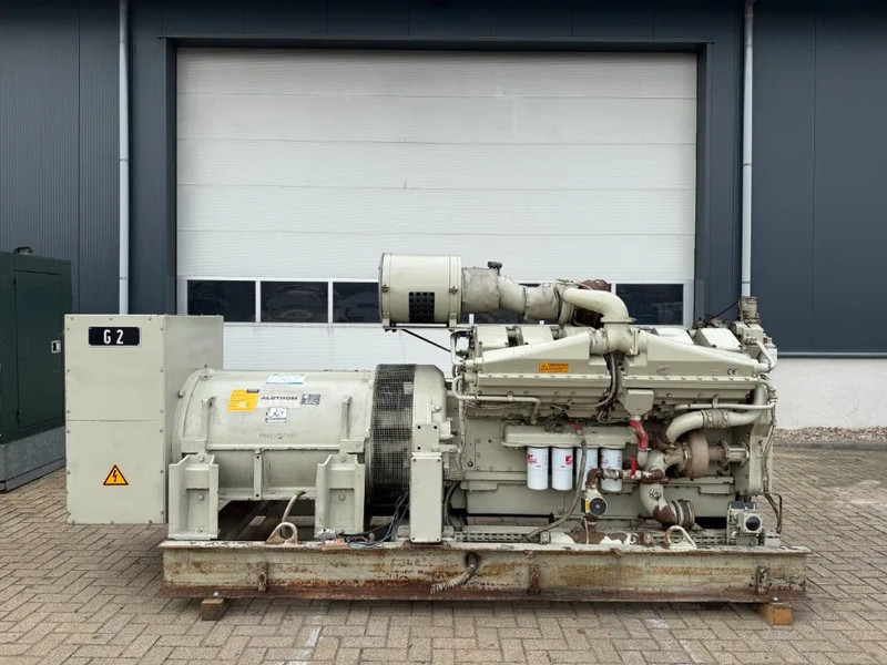 Cummins KTA 38 G5 Leroy Somer 1000 kVA noodstroom generatorset - Elgenerator: bild 1 Cummins KTA 38 G5 Leroy Somer 1000 kVA noodstroom generatorset - Elgenerator: bild 1
