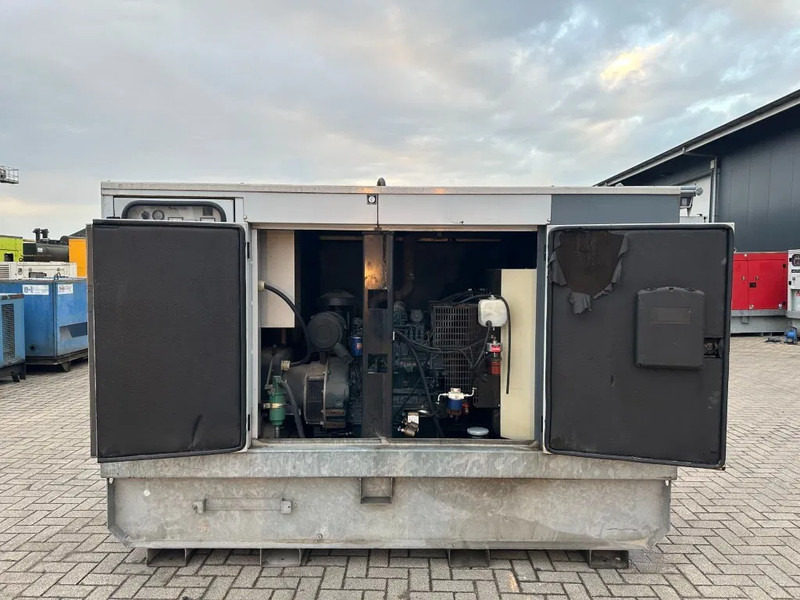 Elgenerator Europower EPUS44TDE Kubota Leroy Somer 44 kVA Supersilent Rental generatorset: bild 7